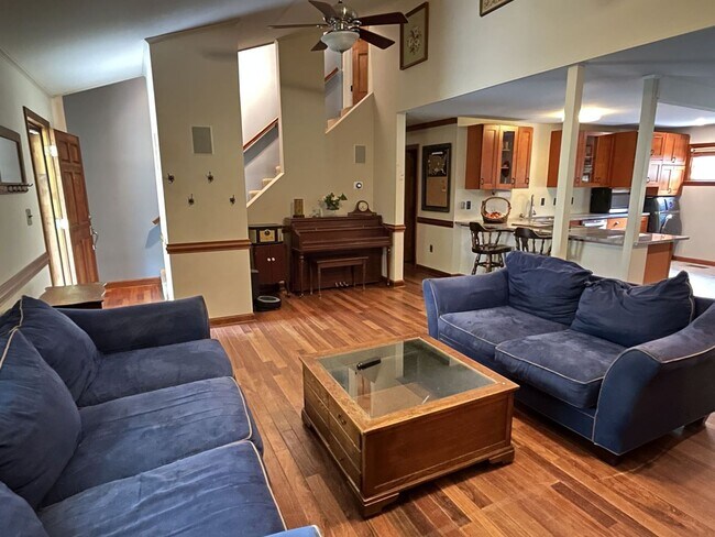 Foto del edificio - 4 Bedroom Homestead on 3 acres near Harris...