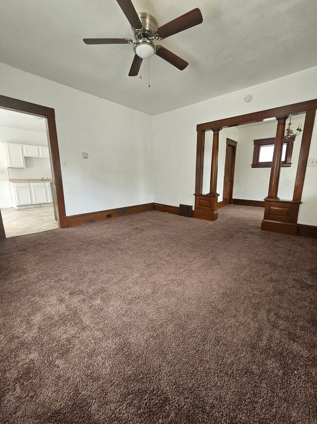 Foto del edificio - 3690 E 57th St