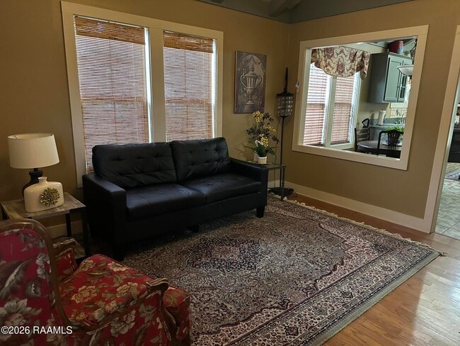 Building Photo - 209 Rees St