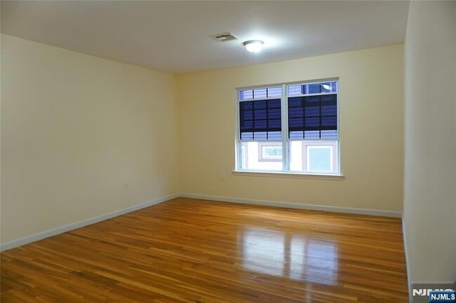 Building Photo - 492-494-494 Irvine Turner Blvd