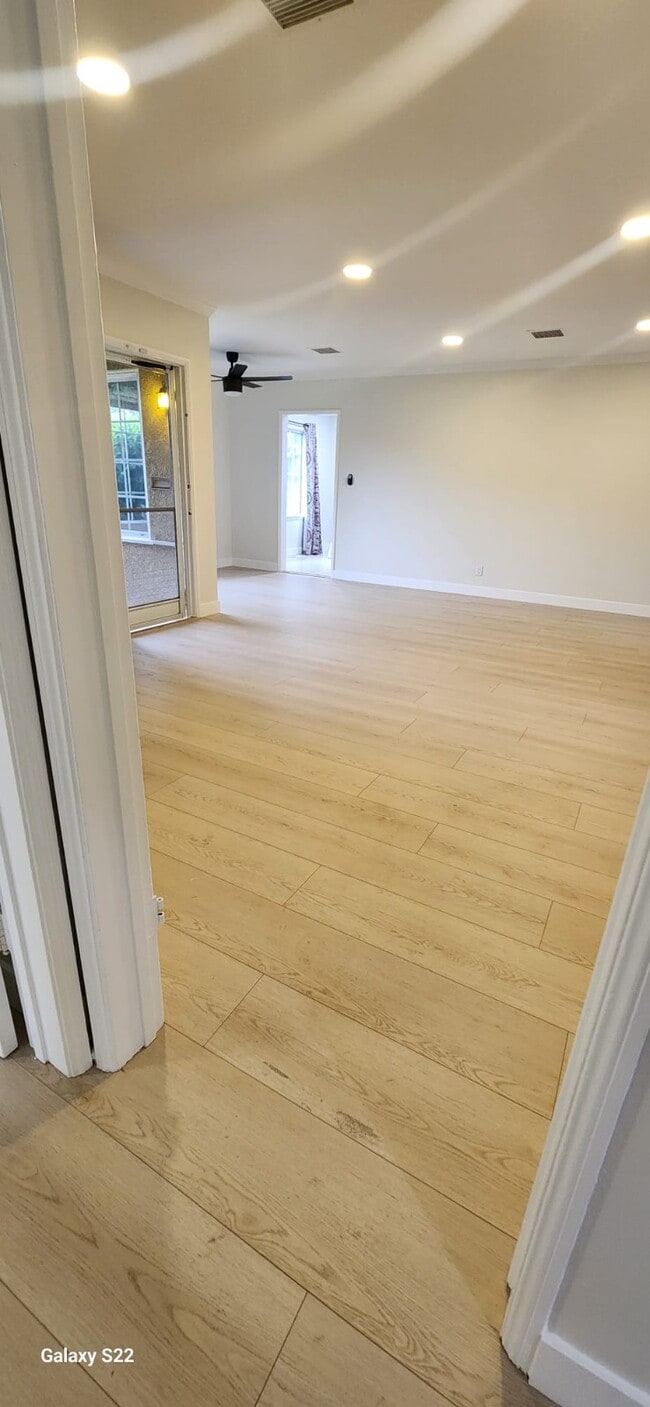 Foto del edificio - 12402 Killion St