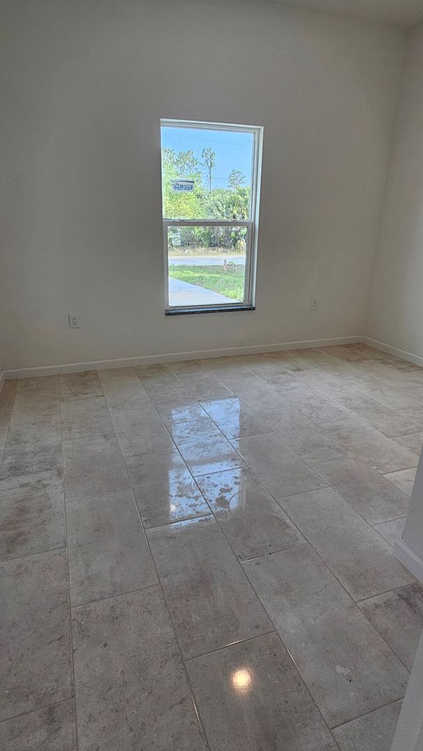 Foto del edificio - 3508 68th St W