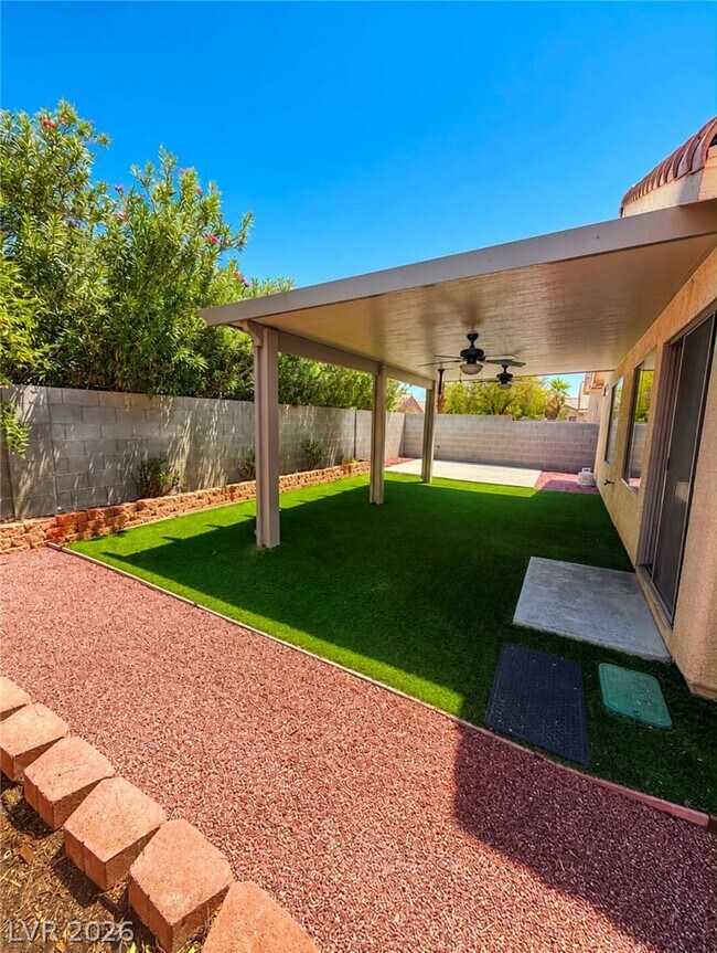 Building Photo - 9594 Bighorn Ranch Ave