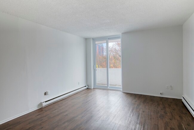 Building Photo - 1595 Rue Rachel E