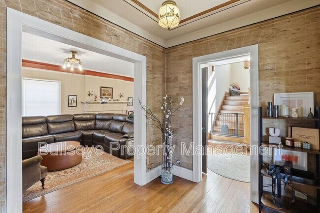 Foto del edificio - 525 W Lynwood St