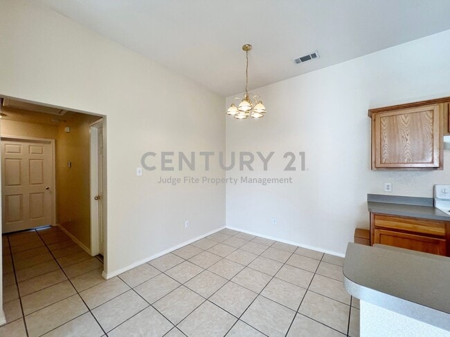 Building Photo - Cozy 3/2/1 Duplex in Crowley ISD For Rent!