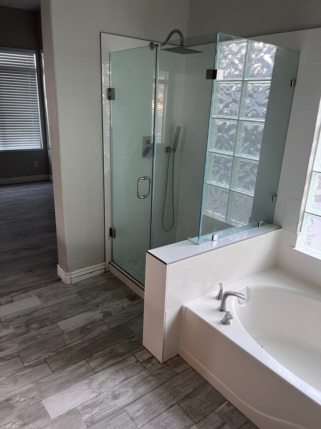 Photo - 221 E Arabian Dr House