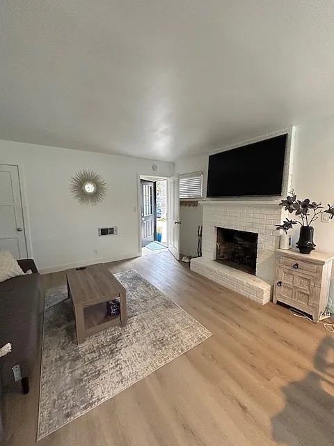 Building Photo - 206 E Bay Ave