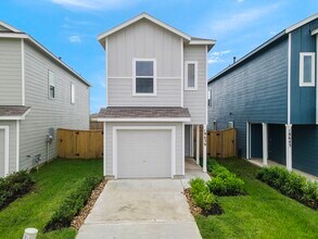 Building Photo - 18639 San Salvo Dr