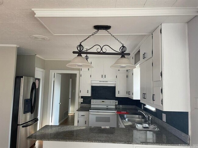 Foto del edificio - 15 Blueridge Dr