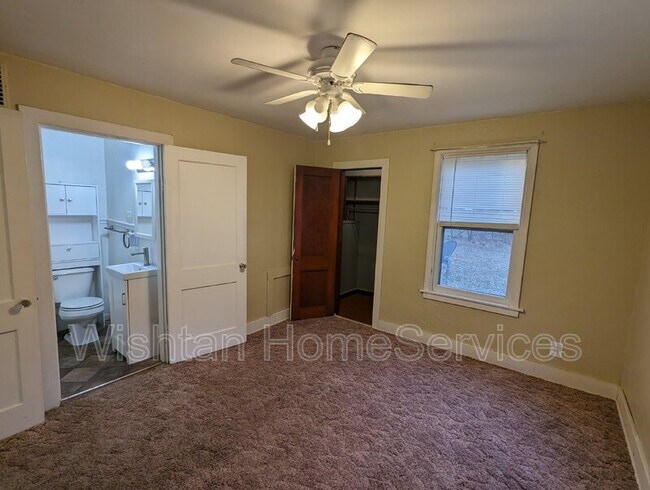 Foto del edificio - 410 N Monroe St