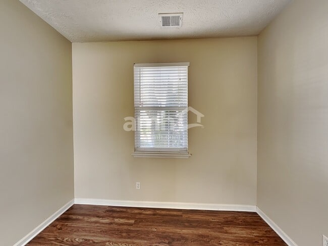 Building Photo - 408 Windcroft Cir NW