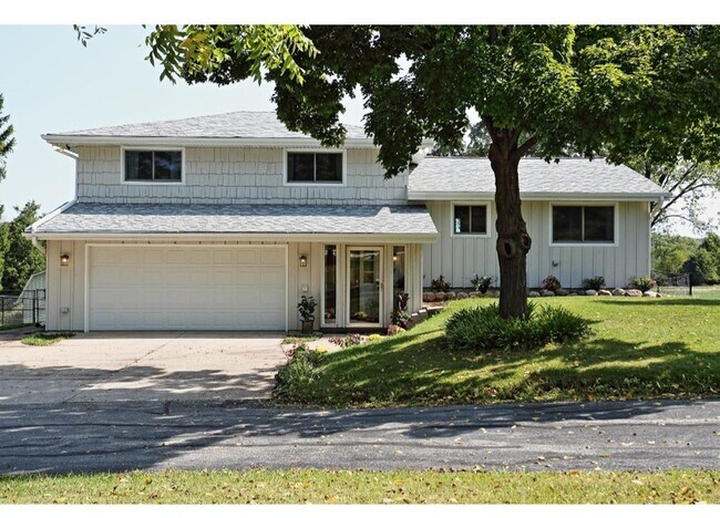 Foto del edificio - N6457 Woodland Rd