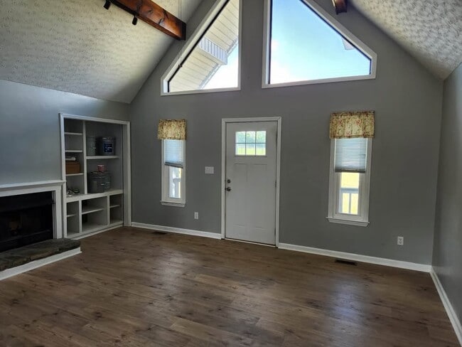 Building Photo - 1089 Pickle Rd