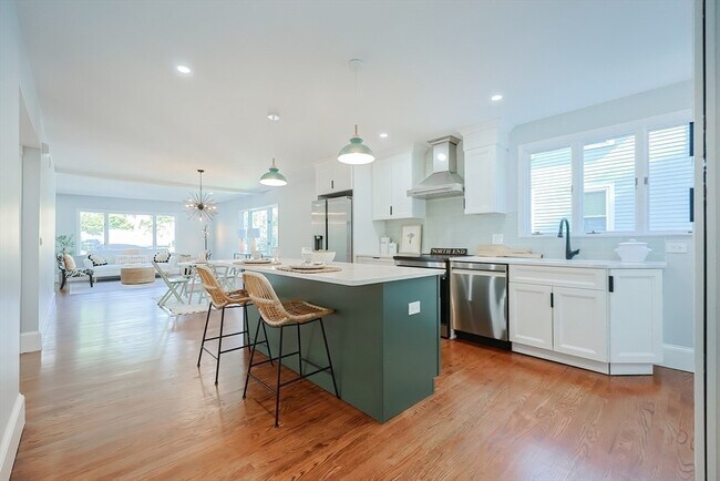 Foto del edificio - 111 Sharon St