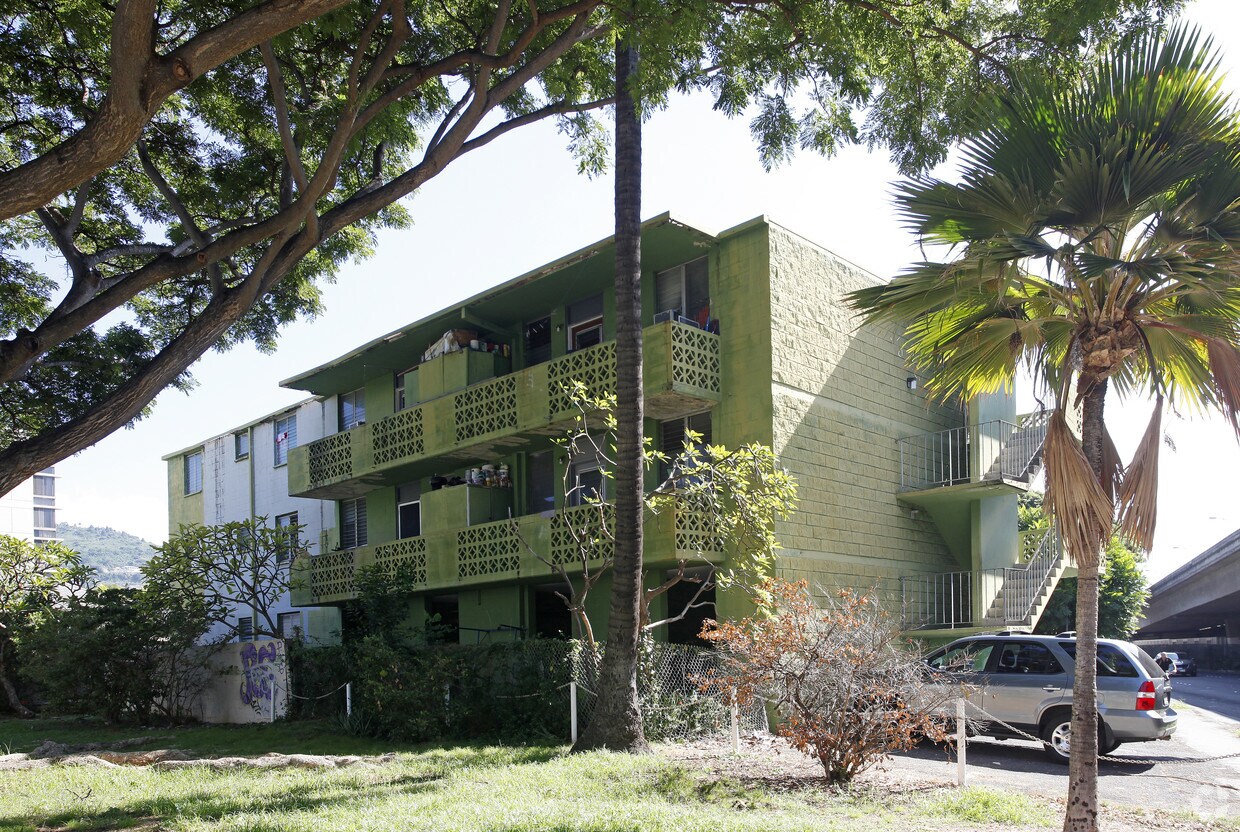 Primary Photo - 1212 Lunalilo St