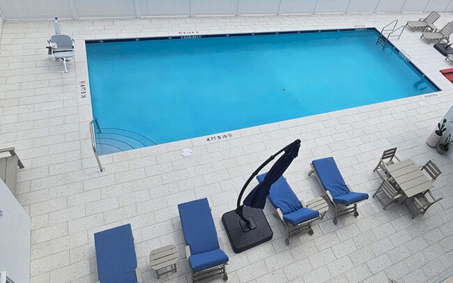 Foto del edificio - 605 Sombrero Beach Rd