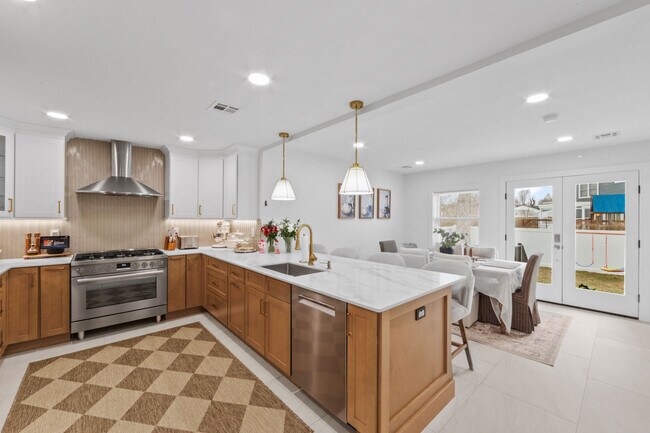 Foto del edificio - 17-11 Berdan Ave