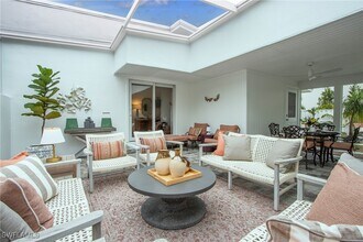 Building Photo - 359 2nd Ave N Building Photo - 359 2nd Ave N