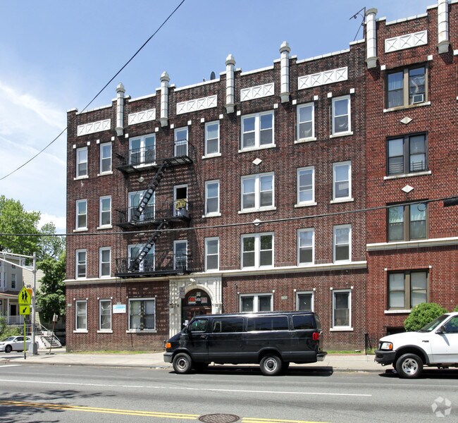 2267 John F. Kennedy - 2267 John F Kennedy Blvd