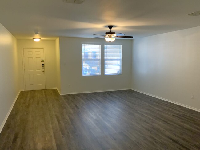Building Photo - 13151 Cleburne Dr
