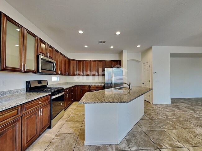 Foto del edificio - 7825 S 73rd Ln