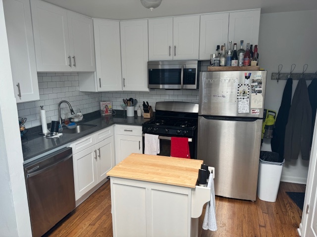 Foto del edificio - 2949 N Sheffield Ave