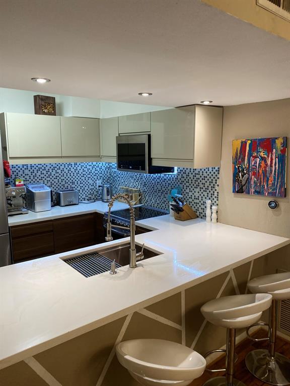 Foto del edificio - 909 Silber Rd