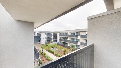 Interior Photo - Eight 80 Newport Beach