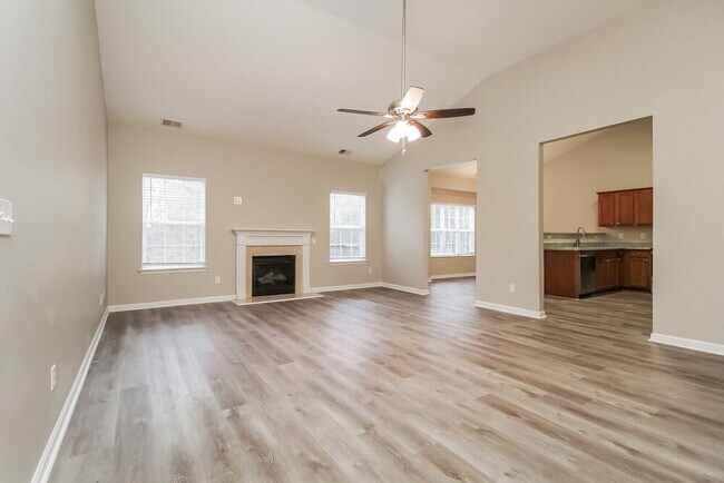 Foto del edificio - 1217 Canyon Ridge Ct