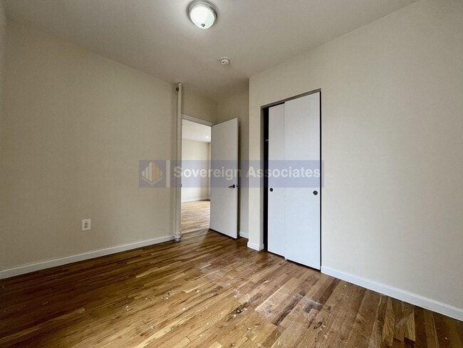 Building Photo - 606 W 191st St