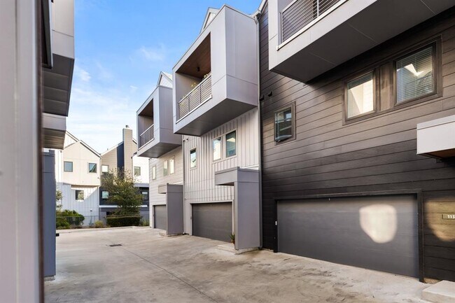 Foto del edificio - 5924 S Congress Ave