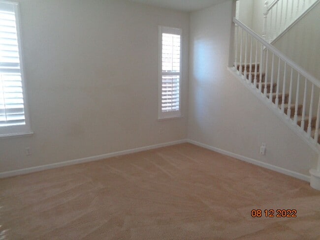 Building Photo - 1205 Valley Glen Dr