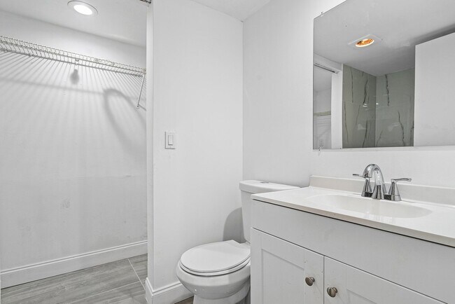 Building Photo - 1624 Forest Lakes Cir