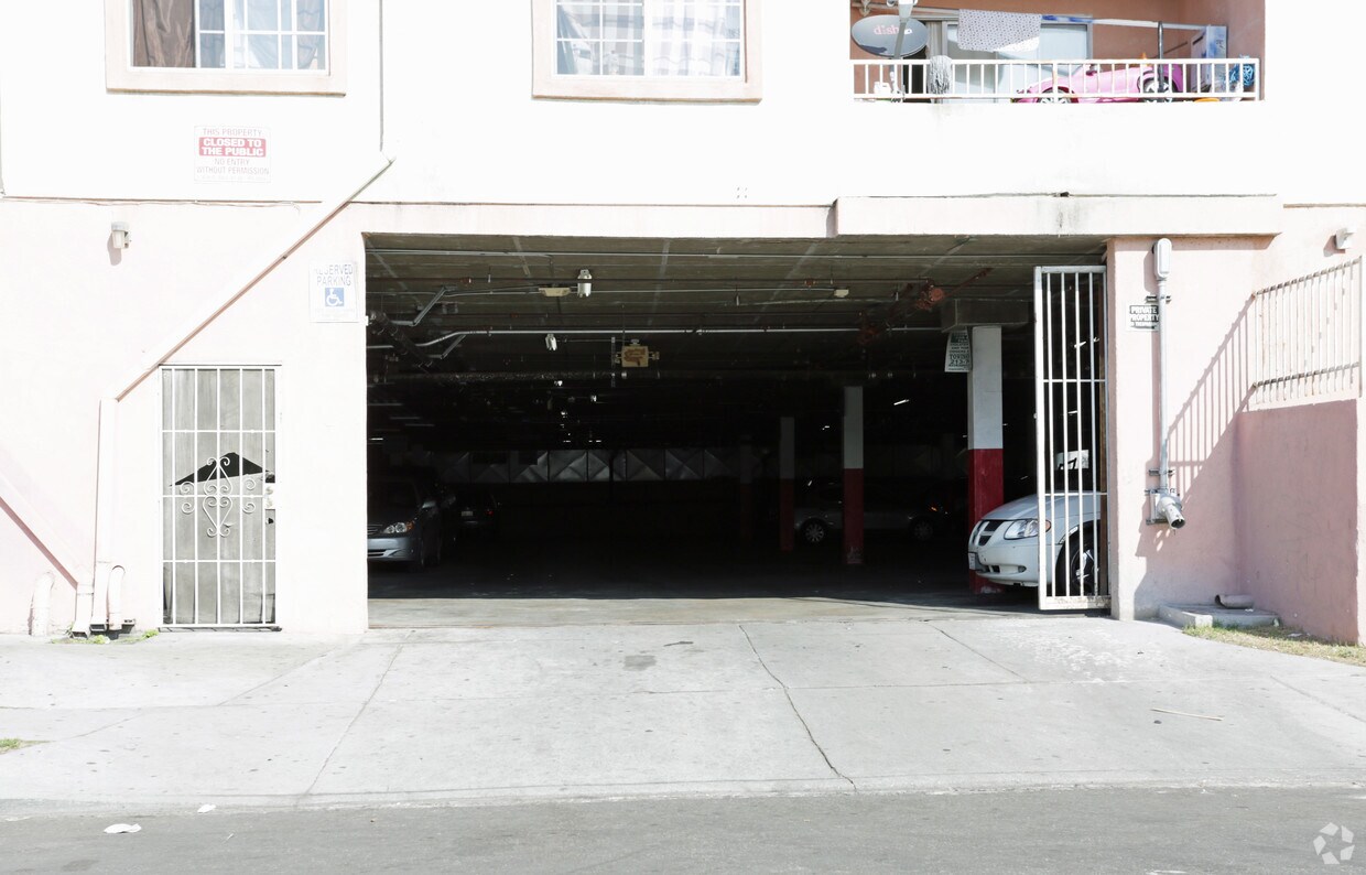 Foto del edificio - 4920 S Broadway Rd