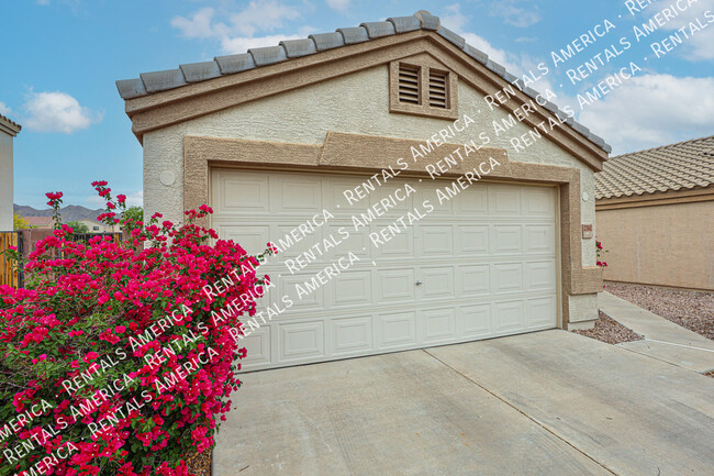 Foto del edificio - 23942 W Hadley St