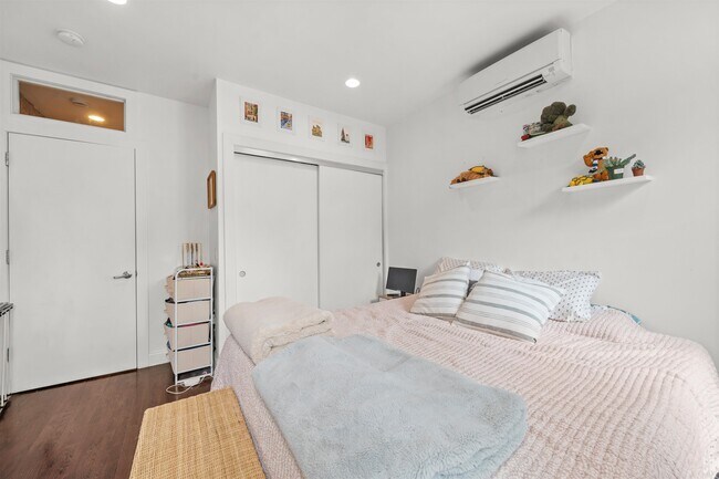 Foto del edificio - 342 7th St