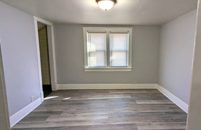 Building Photo - 2901 Temple St