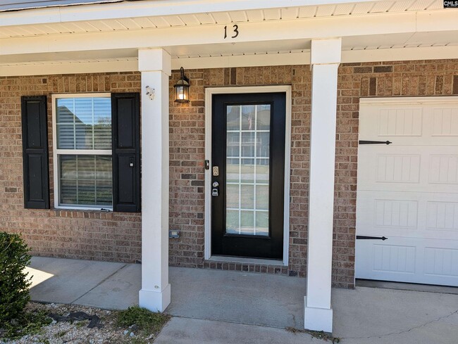 Building Photo - 13 Lillie Ln