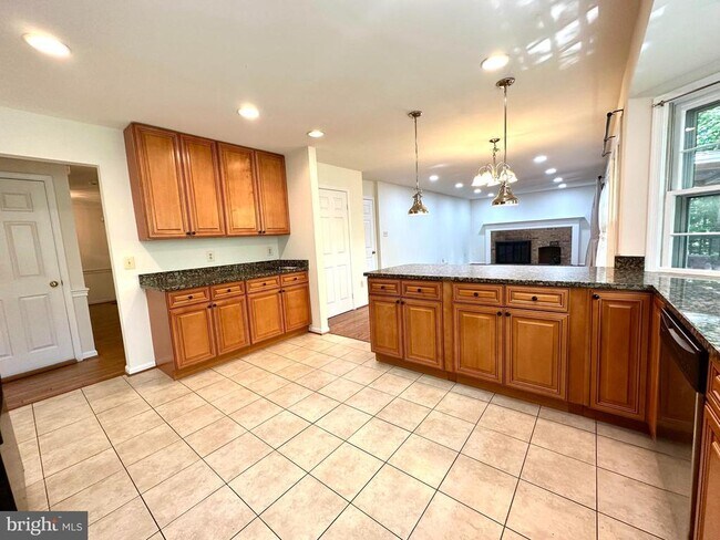 Building Photo - 12450 Cavalier Dr
