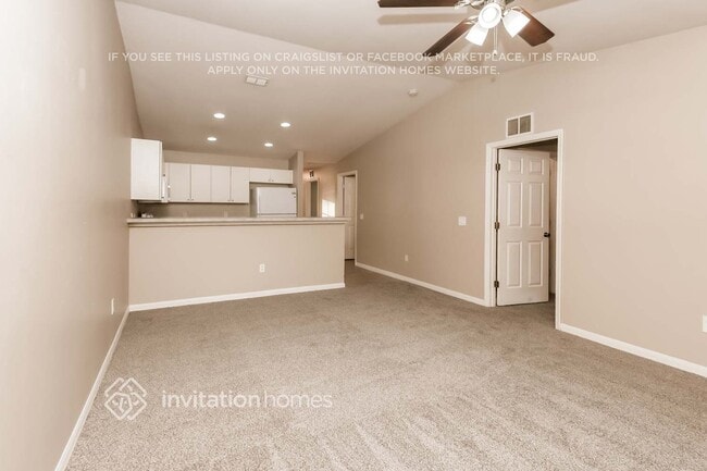 Foto del edificio - 2422 Joe Ave S