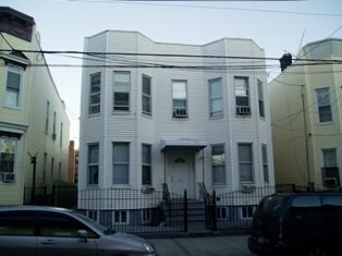 Foto principal - 459 Grant Ave