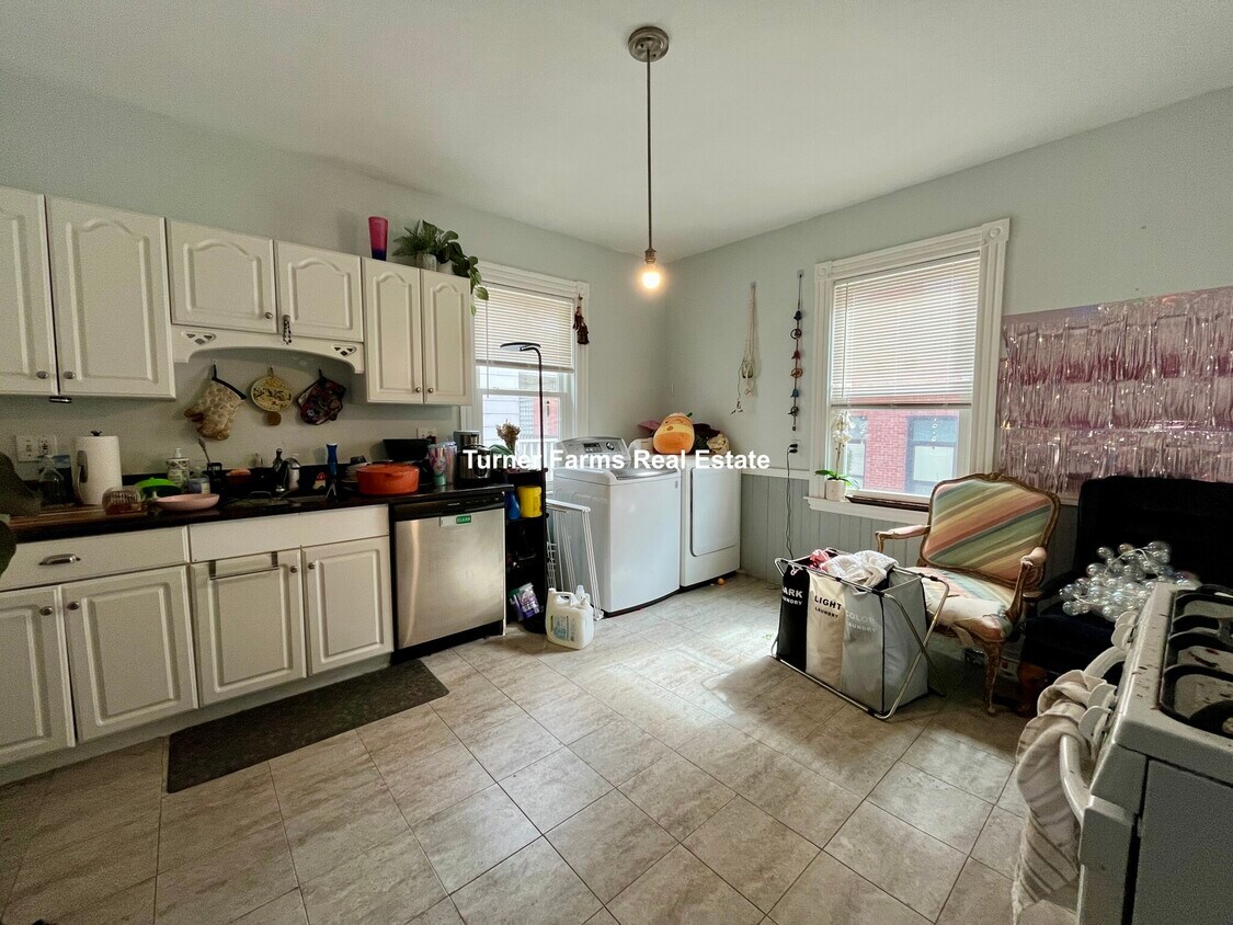 Foto principal - 67 Roseclair St