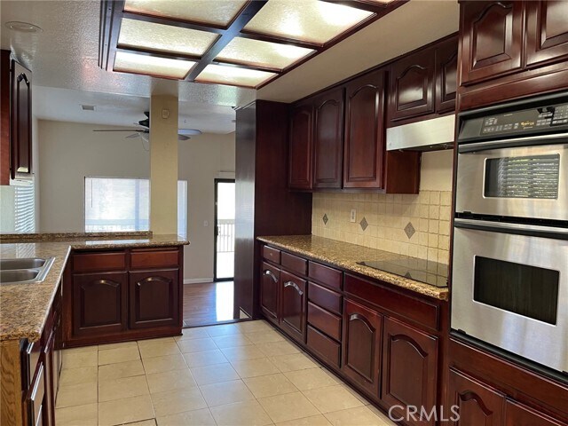 Foto del edificio - 24314 Cruise Cir Dr