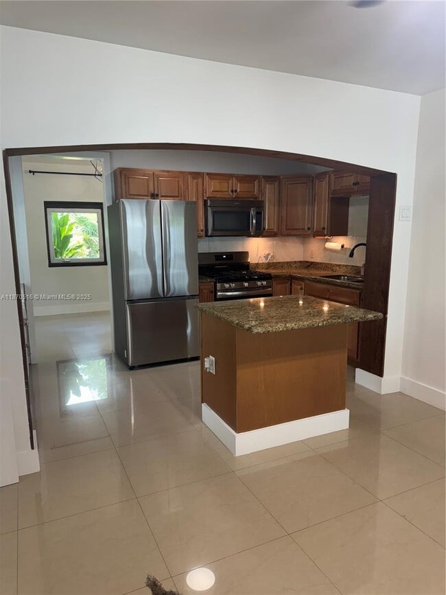 Building Photo - 29744 SW 170th Ave