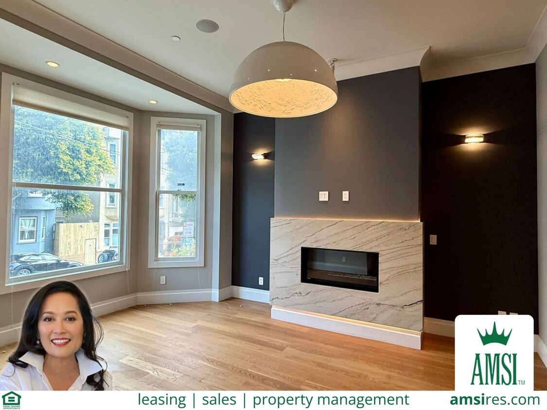 Primary Photo - Live the Luxe, Chic Life: 3BR/3.5BA + Park...