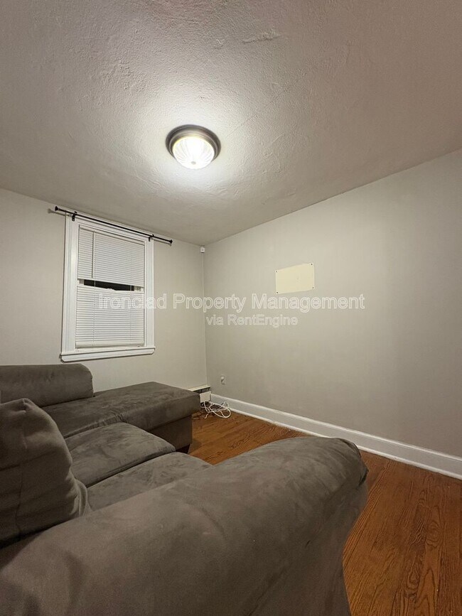 Foto del edificio - 1136 Main St