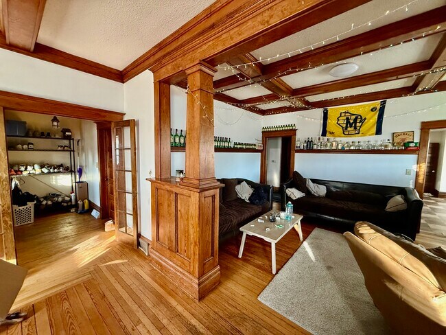 Foto del edificio - 422 5th St NW