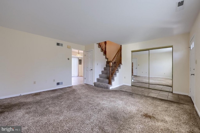 Building Photo - 1902 Pin Oak Dr