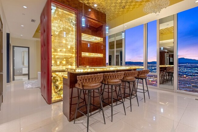 Foto del edificio - Waldorf Astoria 4707-Strip/City/Mtn Views from this Stunning 2Bd/2.5Ba Residence